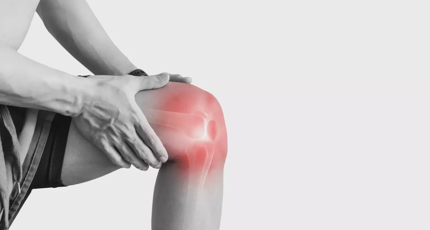 Learn about the causes of knee pain when bending with Dr. Mohamed Koura